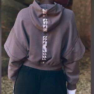 NWT FREE PEOPLE MOVEMENT Snow Flow Driftwood Hoodie Medium